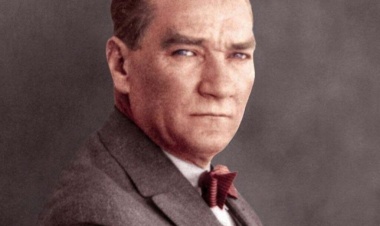 10 Kasım’da Atatürk’ü Anma Geleneği ve Modern Yansımaları